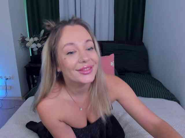 LaurenMorry webcam