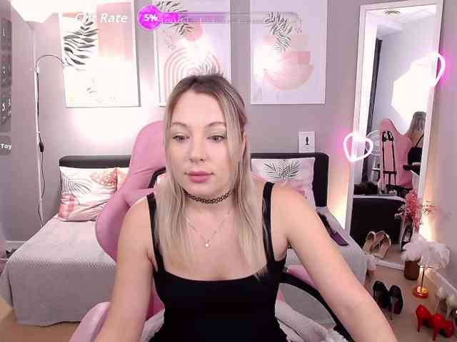 LaurenMorry webcam