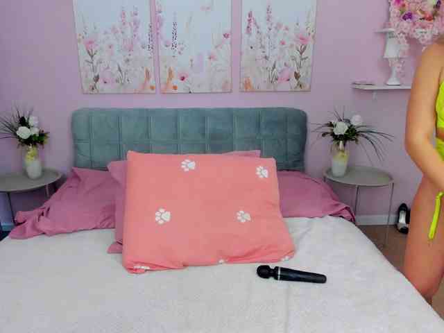 LaurenMorry webcam