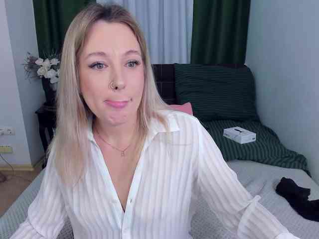 LaurenMorry webcam
