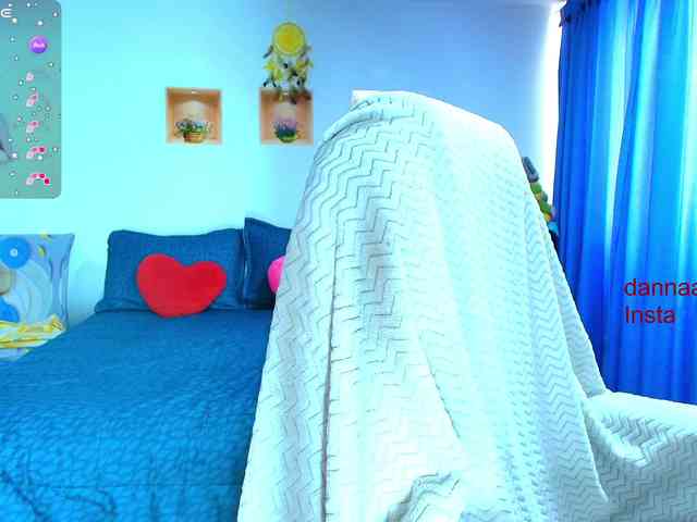 モデル: Dana-angel