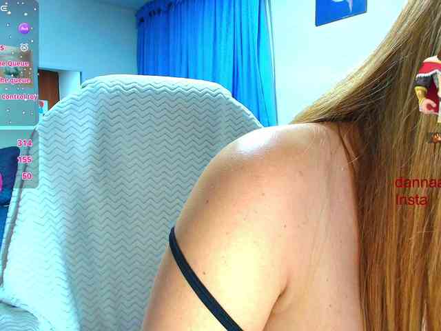 モデル: Dana-angel