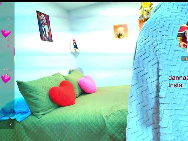 モデル: Dana-angel