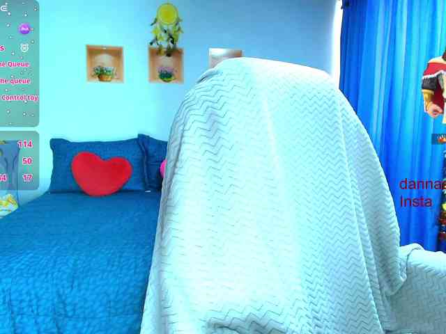 モデル: Dana-angel