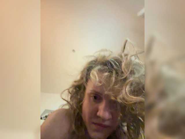 Leabricotss live cam on BongaCams