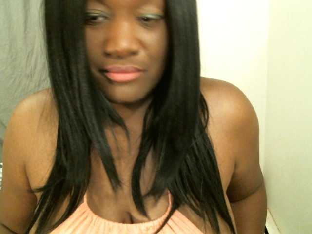 Bigtitscassie