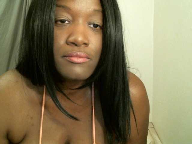 Preview of bigtitscassie