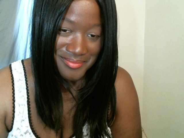 Bigtitscassie live cam on BongaCams