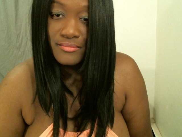 Bigtitscassie