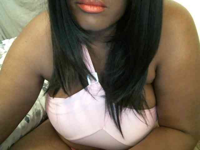 Bigtitscassie webcam