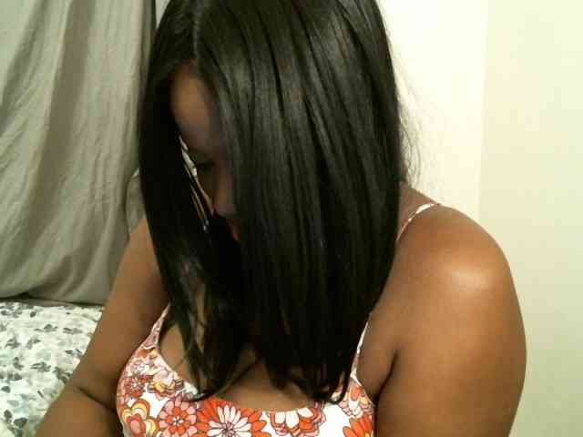 Bigtitscassie webcam