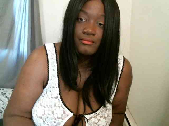 Bigtitscassie webcam