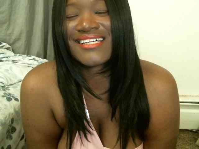 Bigtitscassie