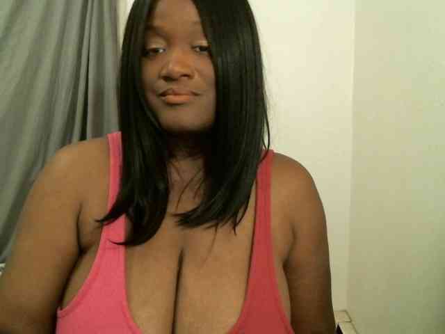 Bigtitscassie webcam