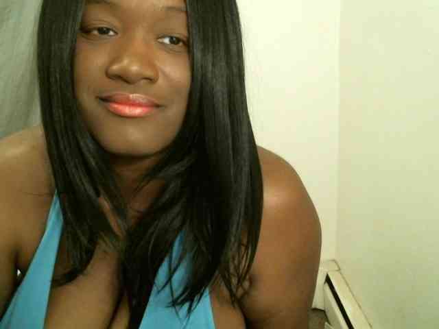 Bigtitscassie webcam