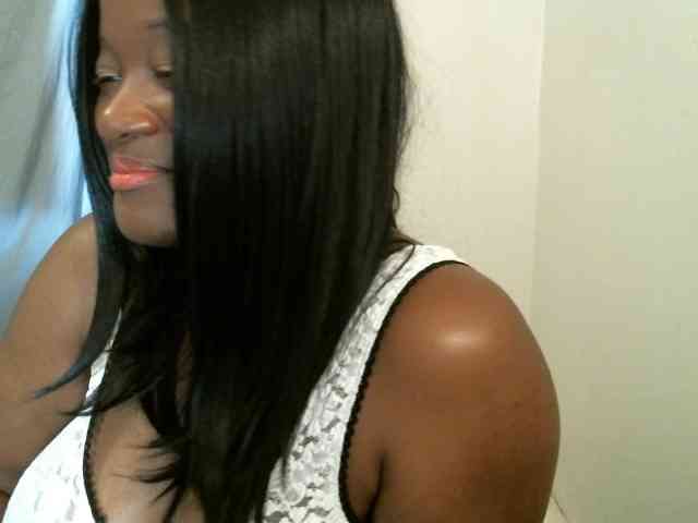 Bigtitscassie Live Webcam on BongaCams