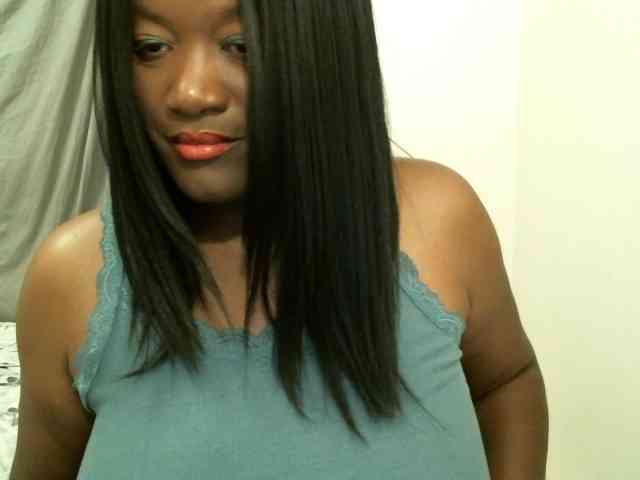 Bigtitscassie webcam