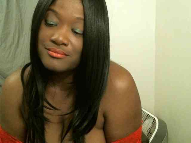 Bigtitscassie webcam