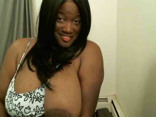 Bigtitscassie