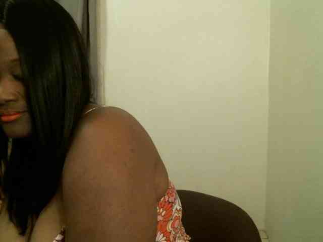 Bigtitscassie webcam