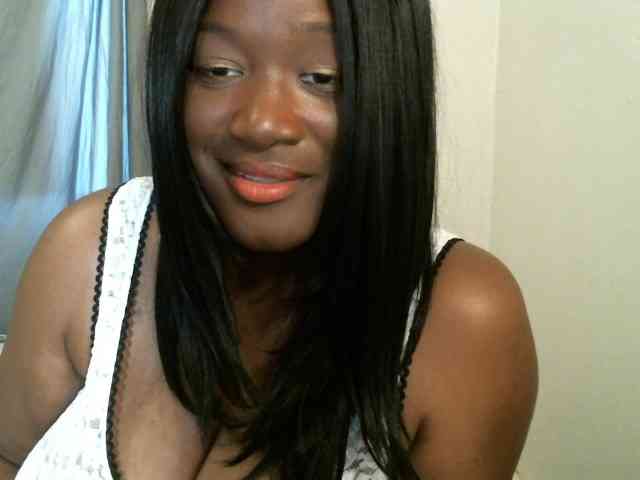 Bigtitscassie webcam