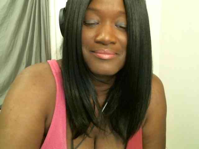 Bigtitscassie webcam