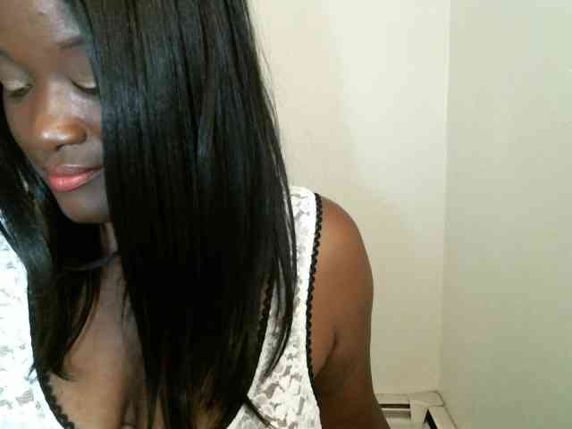 Bigtitscassie webcam
