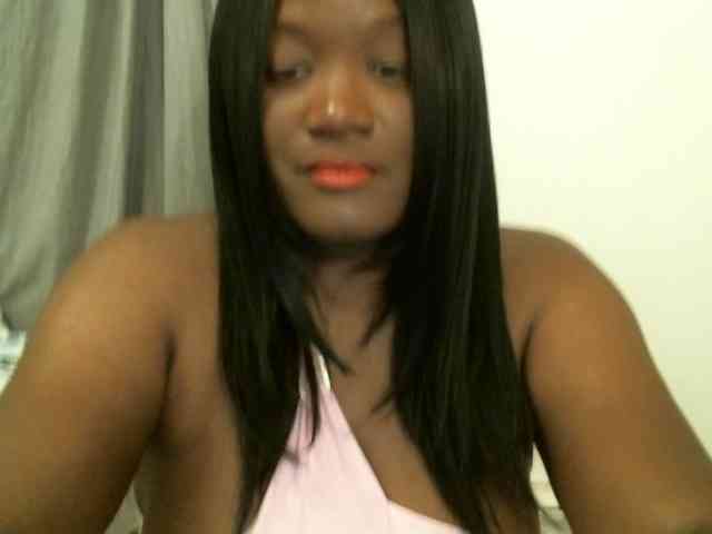 Bigtitscassie webcam