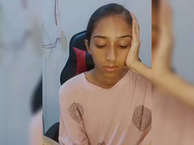 AlinaPopy live cam on BongaCams