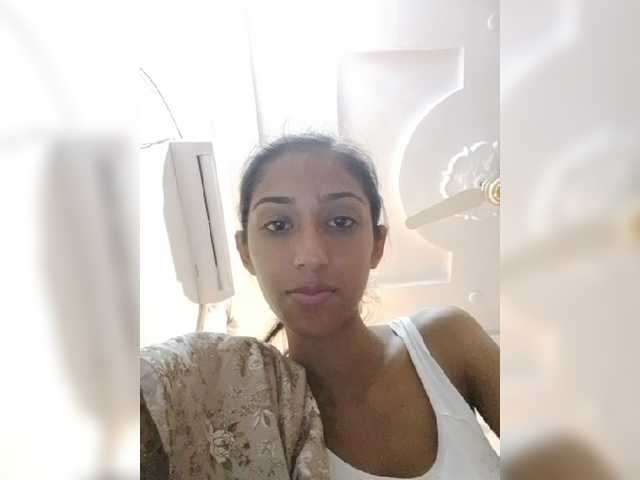 AlinaPopy live cam on BongaCams