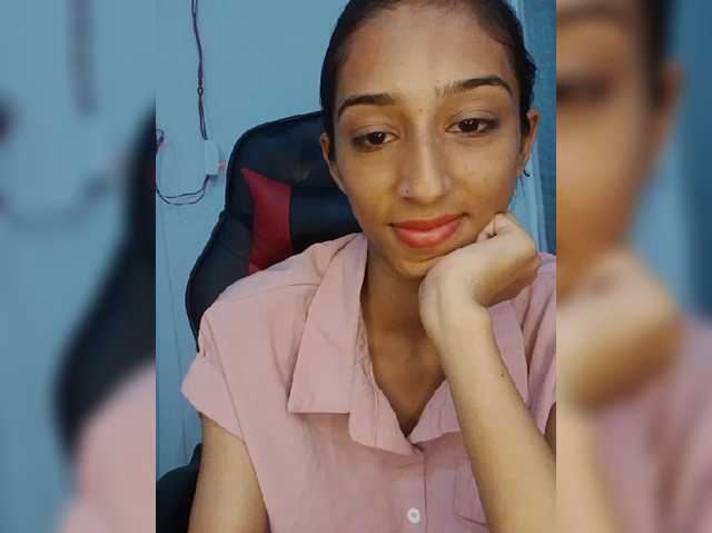 AlinaPopy live cam preview