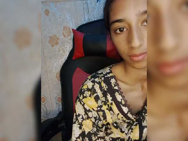 AlinaPopy live cam on BongaCams