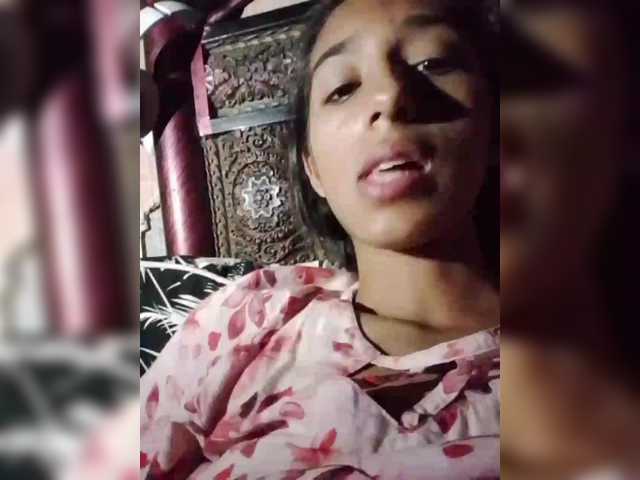 AlinaPopy live cam on BongaCams