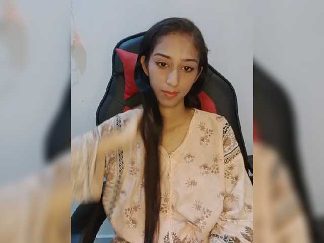 AlinaPopy live cam on BongaCams