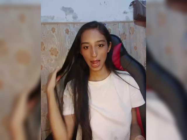 AlinaPopy live cam on BongaCams