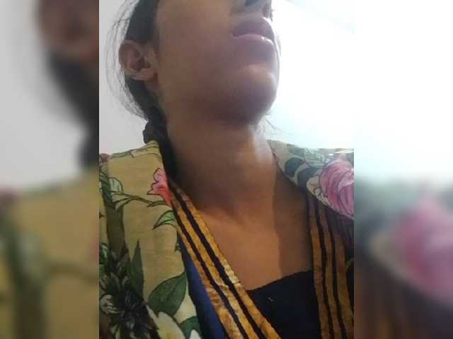 Sex chat gratuit in direct cu AlinaPopy pe BongaCams