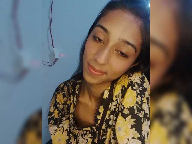 AlinaPopy live cam on BongaCams