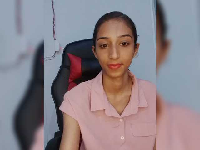 AlinaPopy live cam on BongaCams