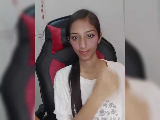 AlinaPopy live cam on BongaCams