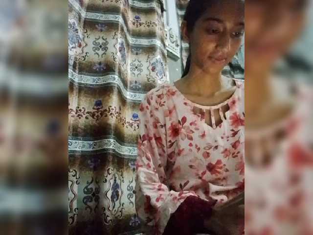 AlinaPopy live webcam show