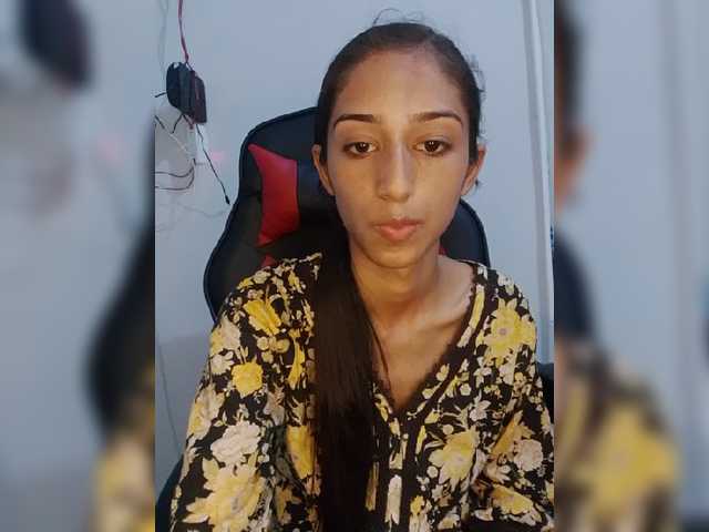 AlinaPopy live cam on BongaCams