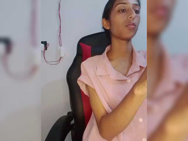 AlinaPopy live cam preview