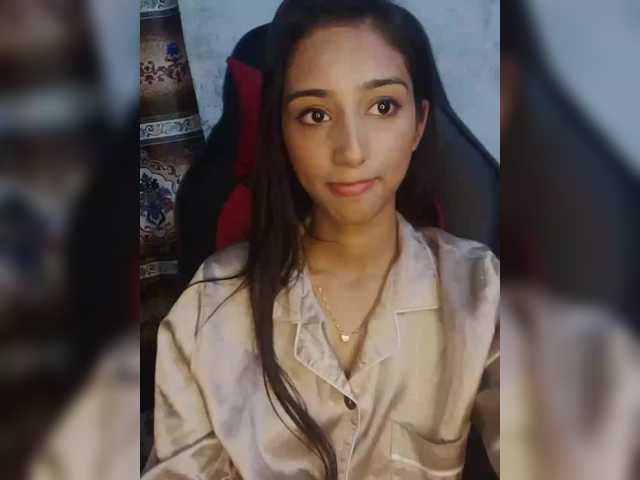 AlinaPopy's BongaCams show and profile