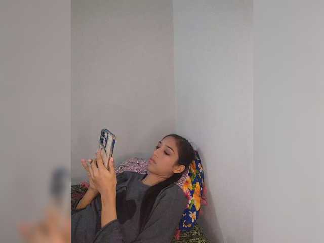 AlinaPopy live cam on BongaCams