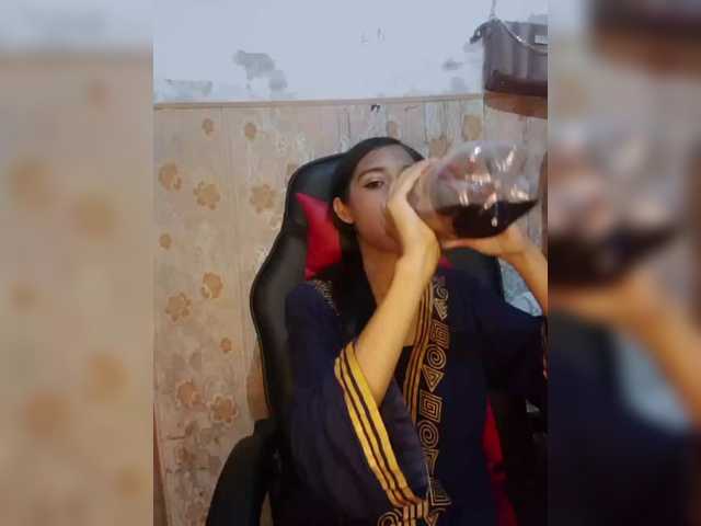 AlinaPopy live webcam show