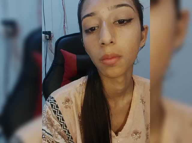 AlinaPopy live on BongaCams