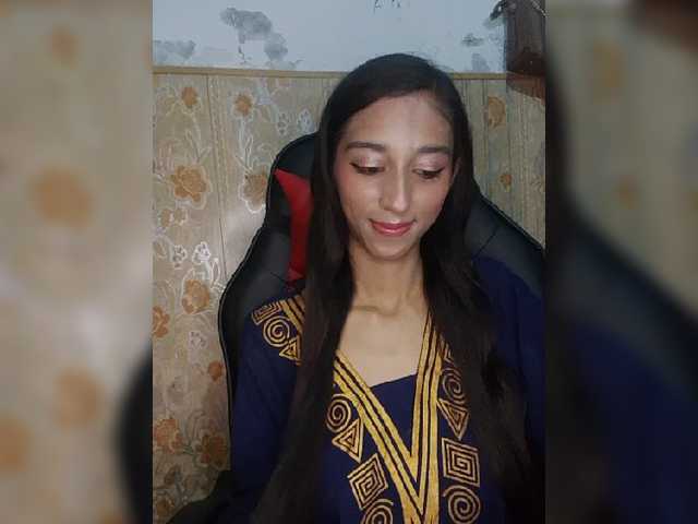 AlinaPopy live cam on BongaCams