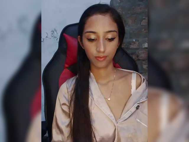 AlinaPopy's BongaCams show and profile