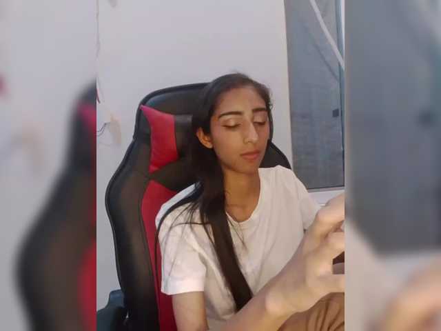 AlinaPopy live cam on BongaCams