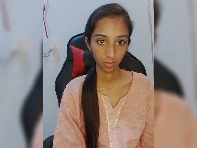 AlinaPopy live cam on BongaCams